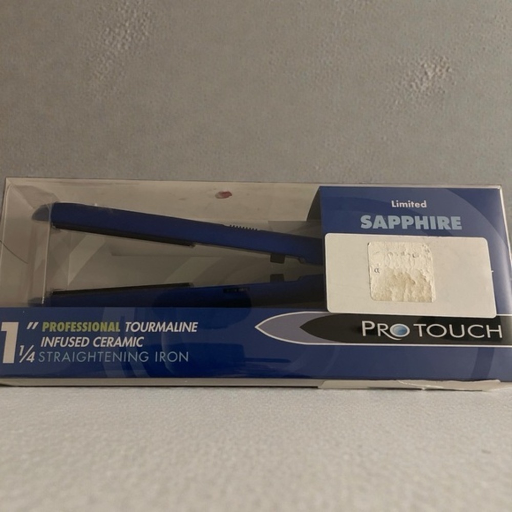 ProTouch Sapphire Blue Straightening Iron new in box